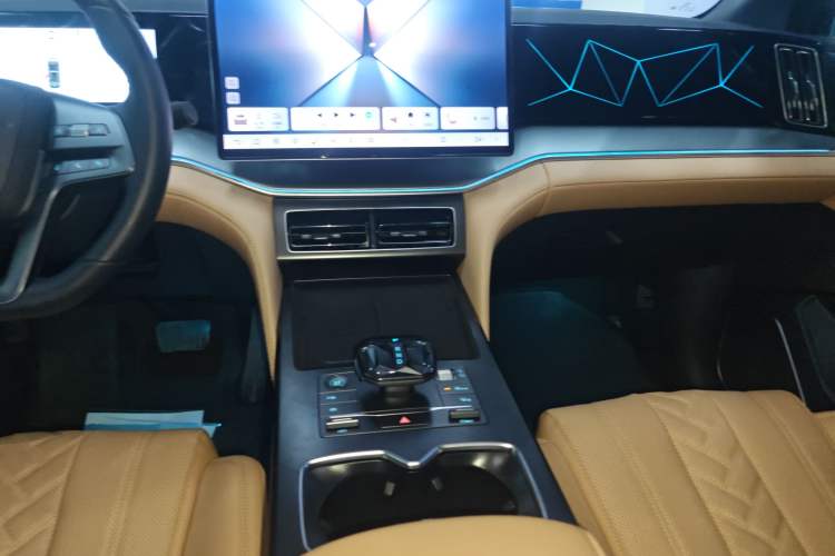 Used BYD Song L DM-i 2025 Intelligent Driving Version 160 km Beyond-Range Type