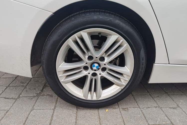 Used BMW 3 Series 2016 320Li Fashion Model
