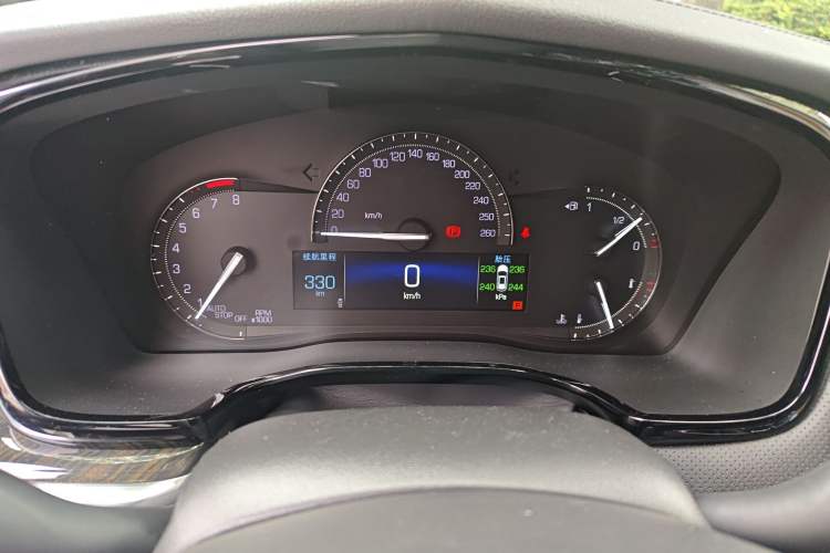 Used Cadillac XT5 2018 25T Tech Model