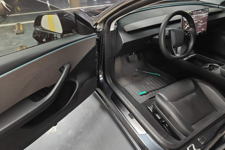 Used Tesla Model 3 2023 Rear-Wheel-Drive Version
