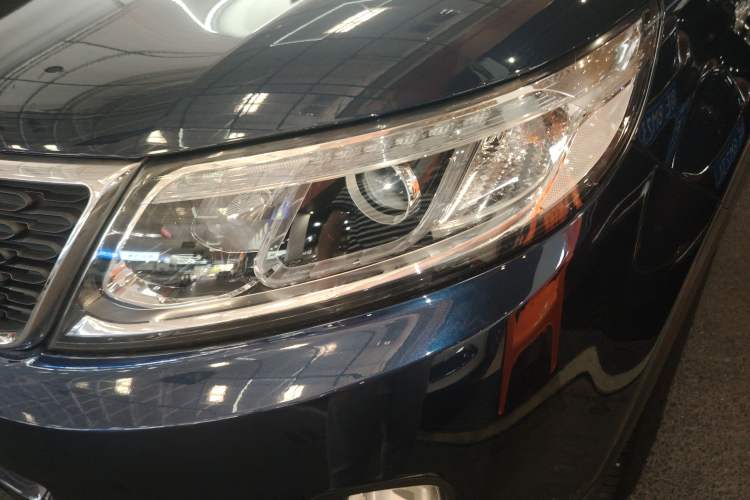 Used Kia Sorento 2013 2.4L 5-Seater Gasoline Comfort Version China IV Standard Left Front Headlight