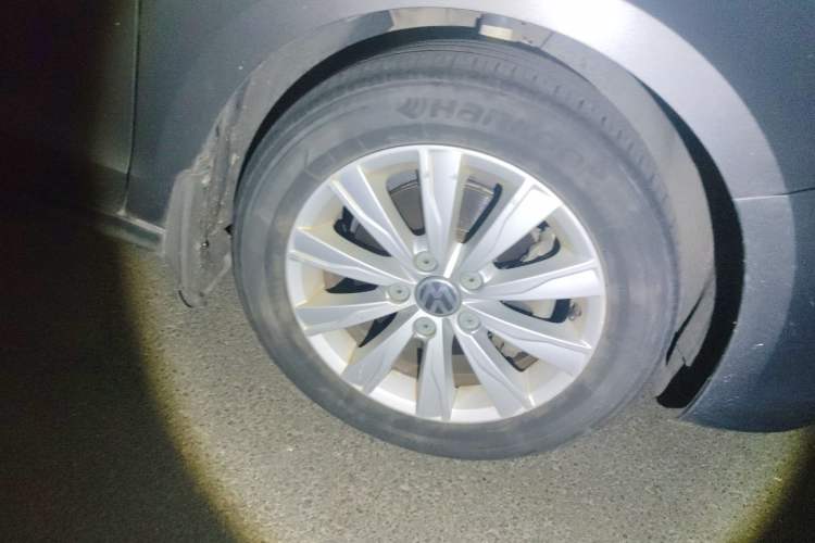 Used Volkswagen Sagitar 2014 Revised Version 1.4TSI Automatic Luxury Edition
