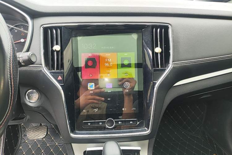 Used Roewe RX5 2020 20T Automatic 4G Connected Million Edition
