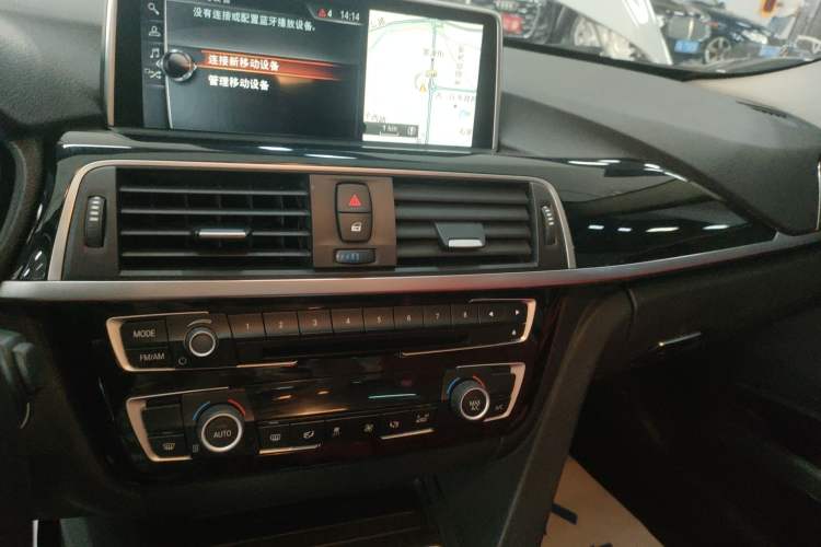 Used BMW 3 Series 2016 316i Fashion Model
