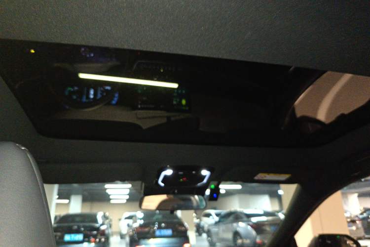 Used Toyota Camry 2024 Dual-Motor 2.0HS Sport Edition
