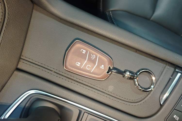 Used Cadillac XT5 2023 2.0T Two-Wheel-Drive Fashion Edition