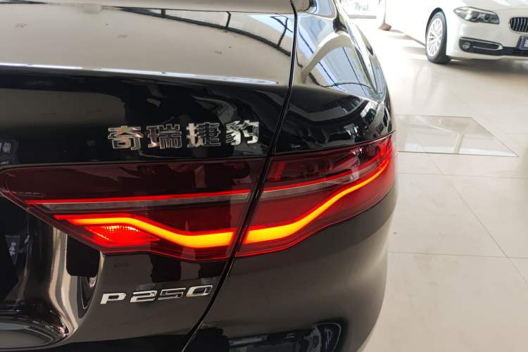 Used Jaguar XEL 2024 2.0T 250 PS R-DYNAMIC S Advanced Sport Edition
