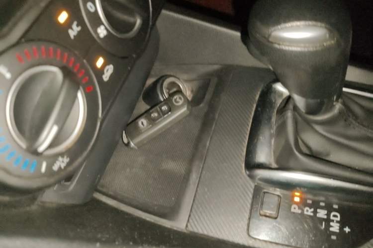 Used Mazda 3 Axela 2016 Sedan 1.5L Automatic Comfort Model Vehicle Key