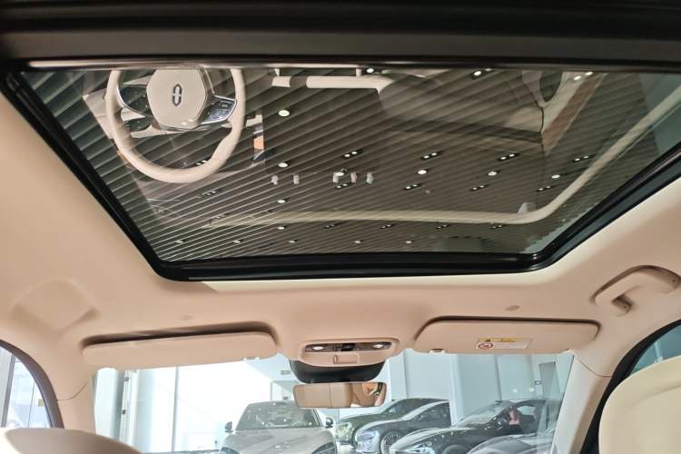 Used Hima AITO M7 2024 1.5T Intelligent Driving 4WD Max Edition 5 Seats
