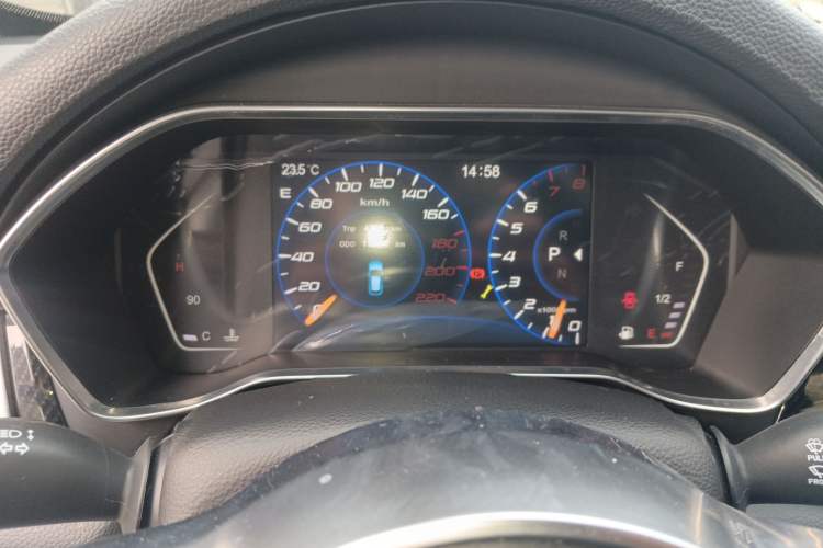 Used Zotye SR9 2017 2.0T Automatic Ultimate Dream Edition
