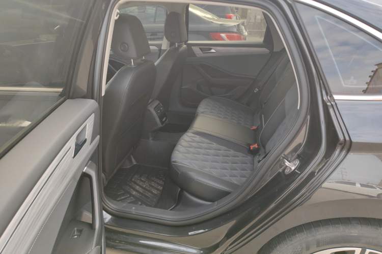 Used Volkswagen Sagitar 2023 300TSI DSG Excellence Edition Left Rear Seat