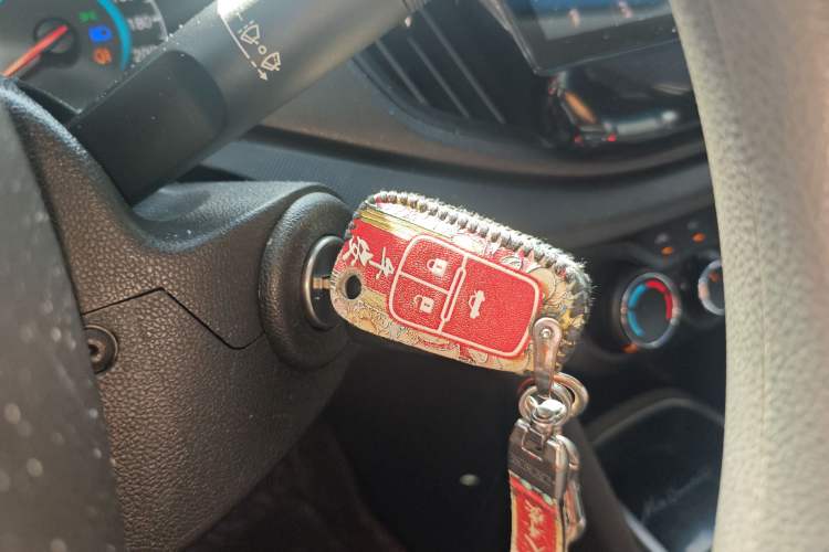 Used Chevrolet Cavalier 2019 320 Automatic Enjoyment with Sunroof Vehicle Key