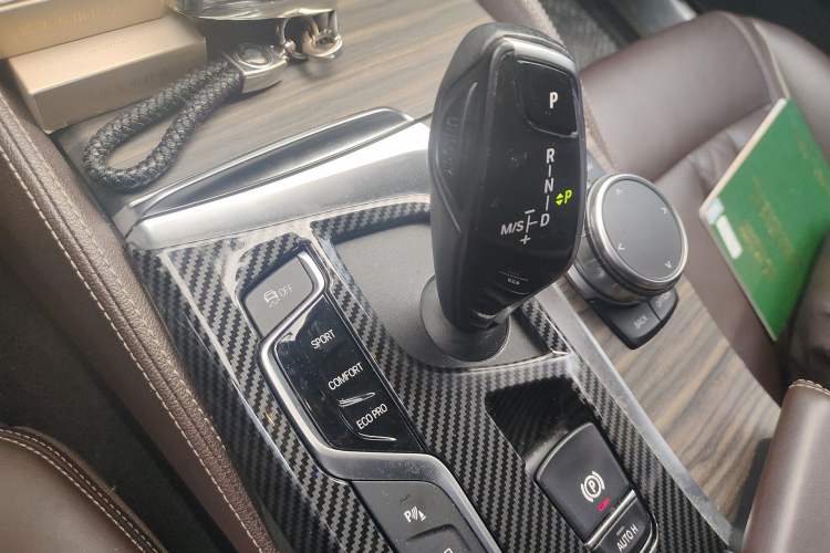 Used BMW 5 Series 2019 530Li Luxury Edition Premium Package
