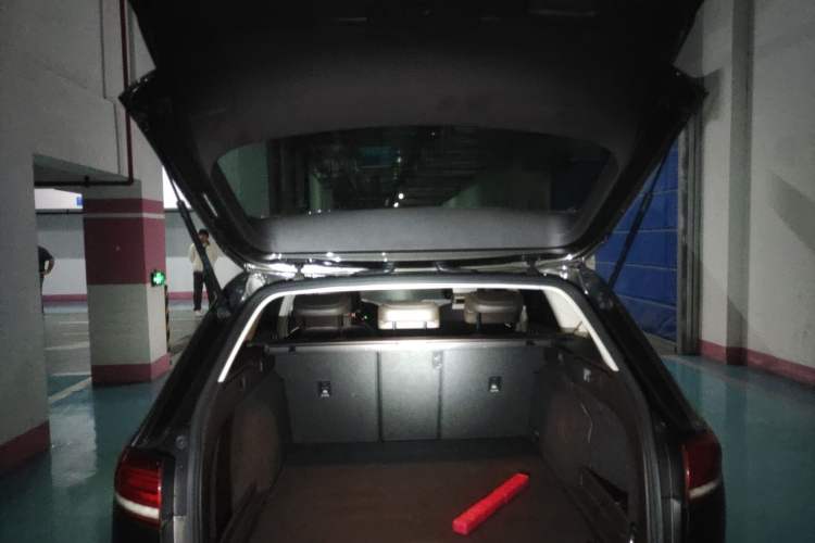 Used Volkswagen Variant 2016 280TSI Two-Wheel-Drive Comfort Edition Trunk