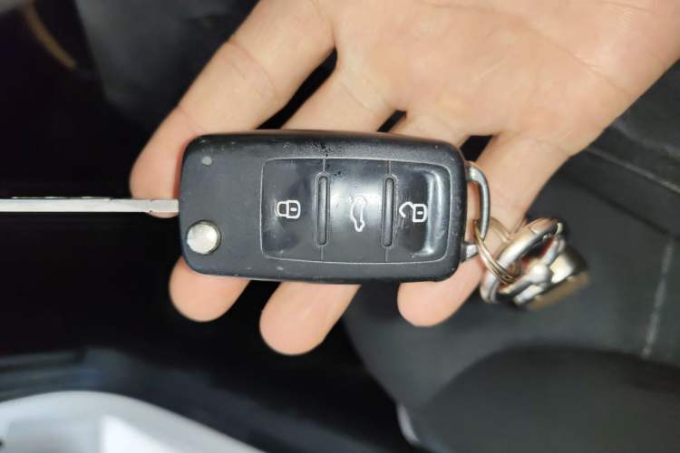 Used Volkswagen Polo 2016 1.6L Automatic Comfort Model Vehicle Key