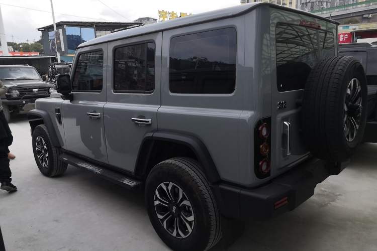 Used 212 T01 2025 Model 2.0T Diesel
