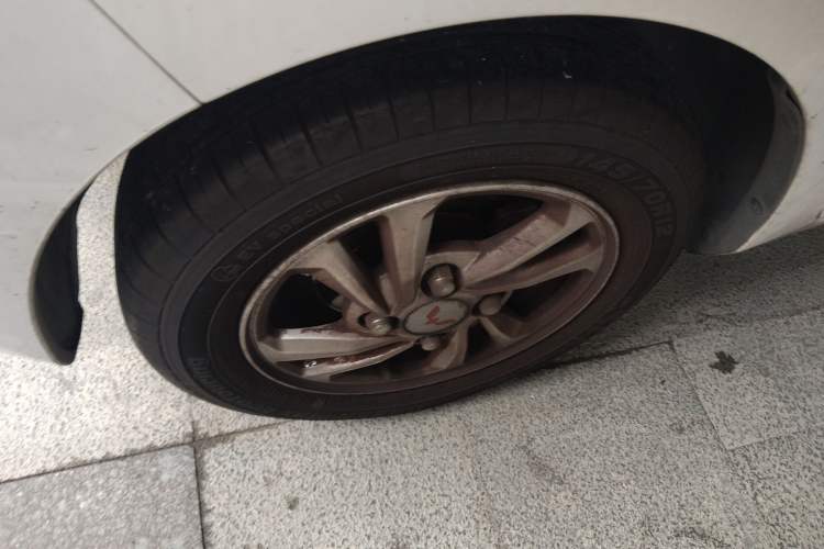 Used Wuling Hongguang MINIEV 2021 Macaron Fashion Model Lithium Iron Phosphate Exterior 4