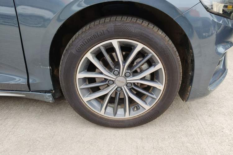 Used Geely Auto Preface 2021 2.0TD Luxury Version Right Front Wheel Hub