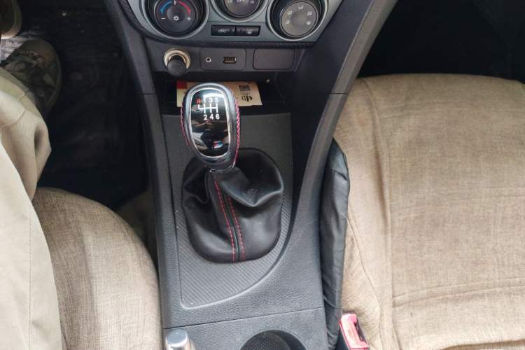 Used Haima Fumei 2015 1.6L Manual Prestige Model Gear Lever