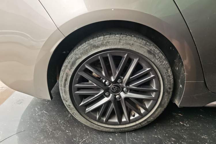 Used Toyota Levin 2021 2.0L Luxury Edition Right Rear Wheel Hub
