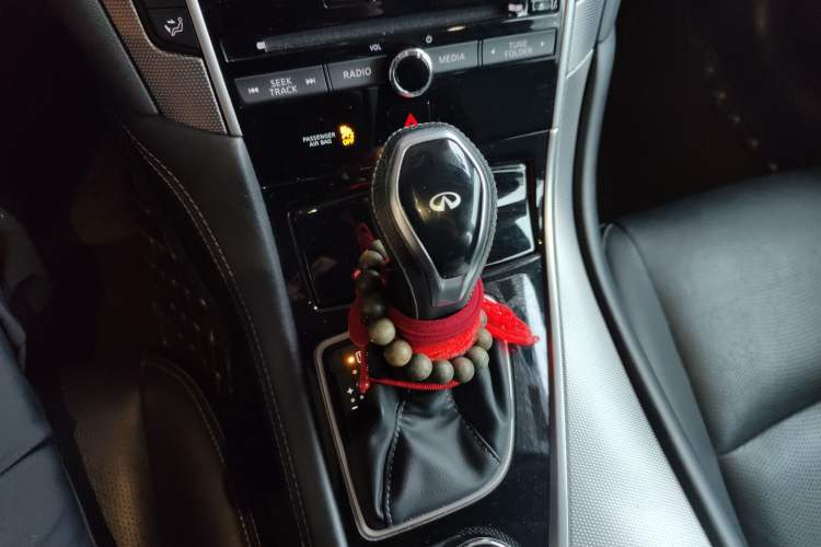 Used Infiniti Q50L 2018 2.0T Enjoyment Version China VI Standard