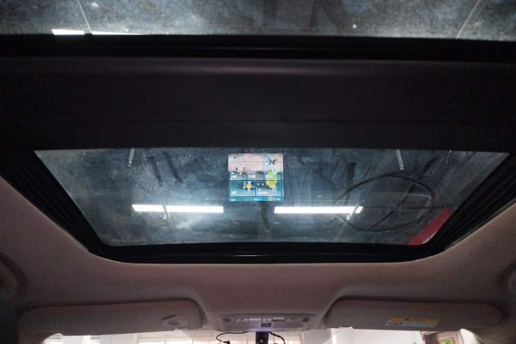 Used Nissan Murano 2019 2.5L XL Two-Wheel Drive Smart Connect Luxury Edition China VI Standard Headliner