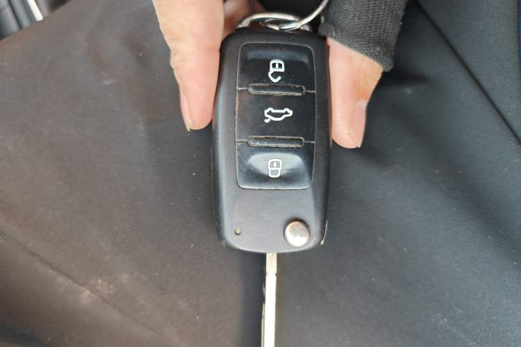 Used Volkswagen Sagitar 2014 Revised Version 1.6L Manual Comfort Edition