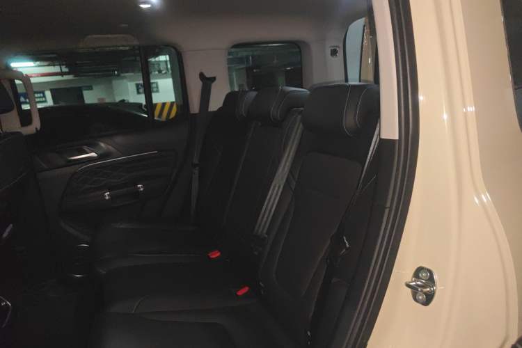 Used Tank 300 2025 2.0T Challenger
