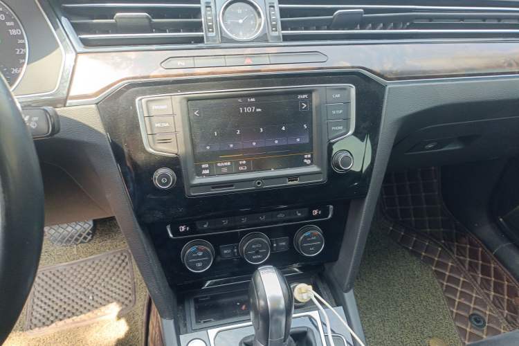 Used Volkswagen Magotan 2017 330TSI DSG Luxury Model