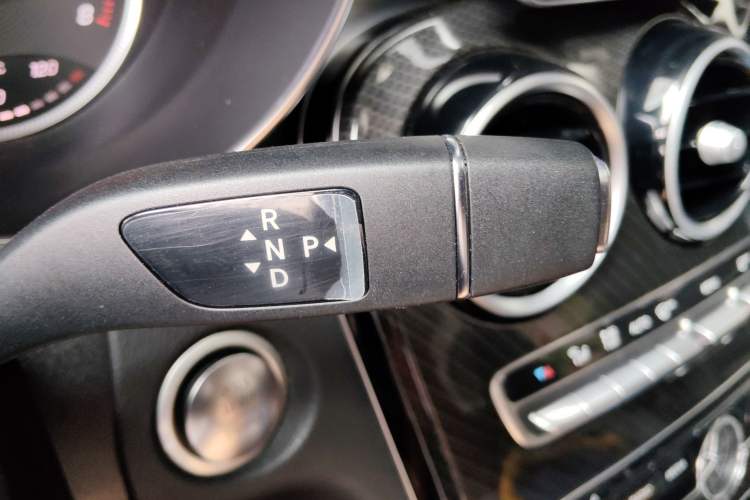 Used Mercedes-Benz C-Class 2017 Restyled C 180 L Fashion Edition Sport Version Gear Lever
