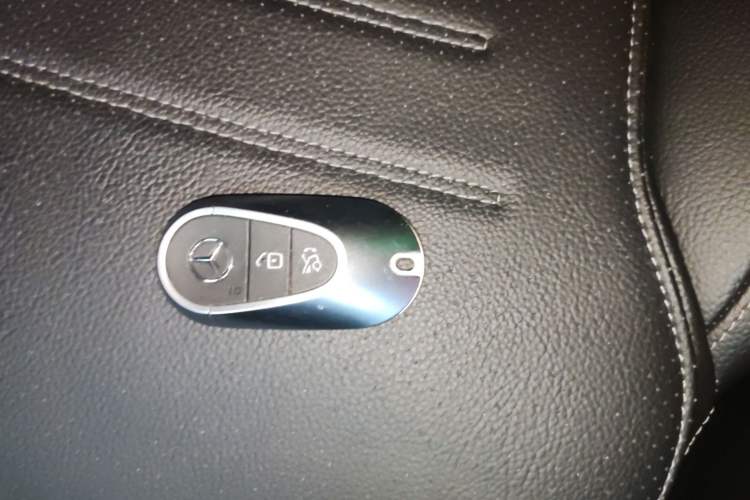 Used Mercedes-Benz GLC 2023 GLC 260 L 4MATIC Luxury 7-Seater