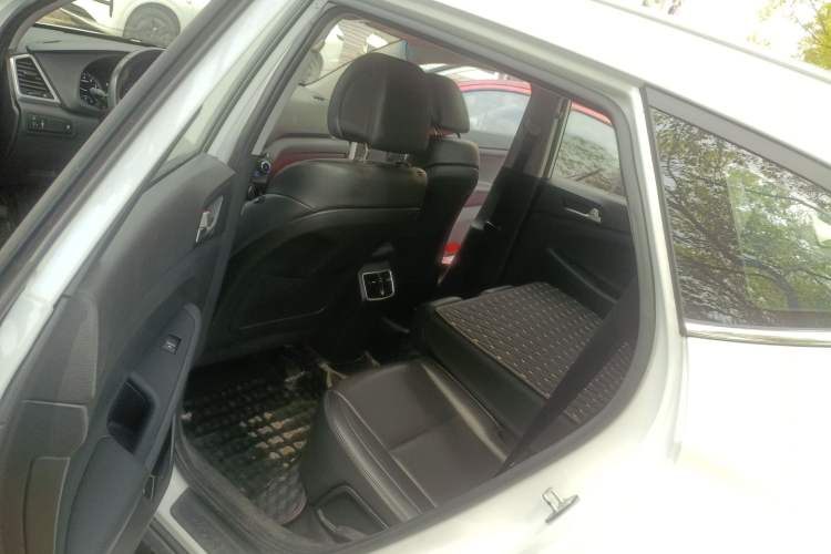 Used Hyundai Tucson 2015 1.6T Dual-Clutch Two-Wheel-Drive Smart Model Left Rear Seat