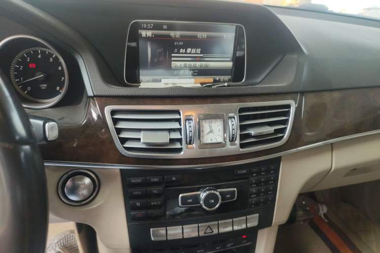 Used Mercedes-Benz E-Class 2015 E 200 L
