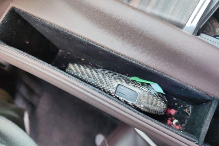 Used BMW 5 Series New Energy 2020 530Le Luxury Package Vehicle Key