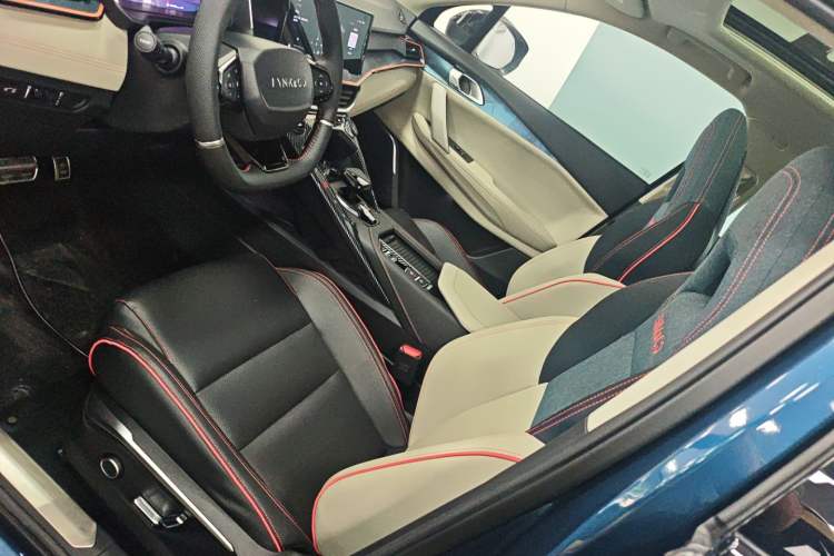 Used Lynk & Co 06 2020 1.5T YAO Halo