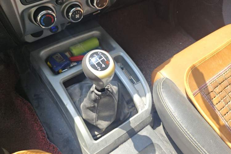 Used JMC Baodian 2016 2.8T New Value-Added Diesel Two-Wheel Drive Standard Version JX493ZLQ4G
