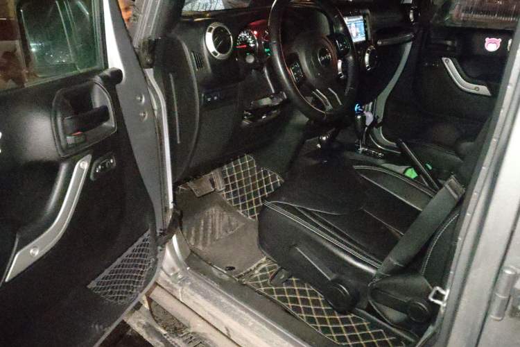 Used Jeep Wrangler 2017 3.6L Rubicon Four-Door Comfort Edition