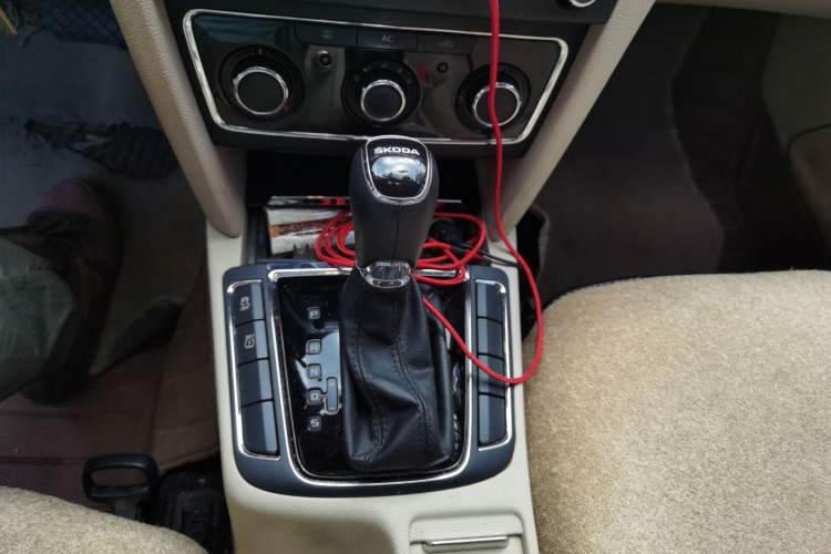 Used Skoda Superb 2013 1.8TSI Automatic MingShi Edition
