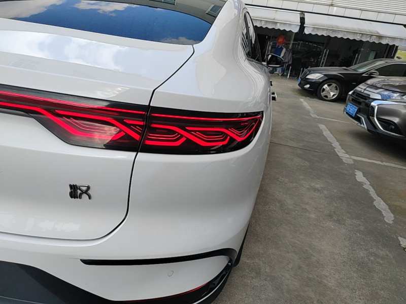 Used BYD Han 2022 EV Genesis Edition 715 km Front-Wheel-Drive Flagship Model — 7