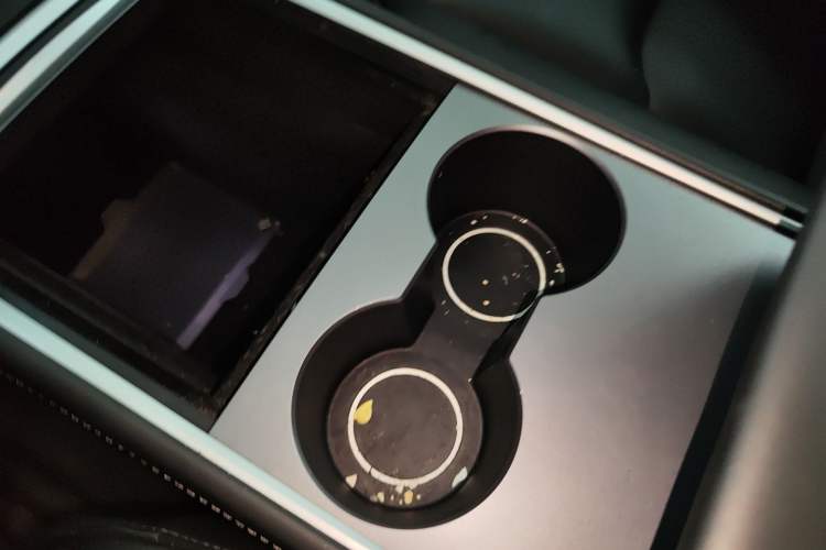 Used Tesla Model Y 2022 Rear-Wheel-Drive Version