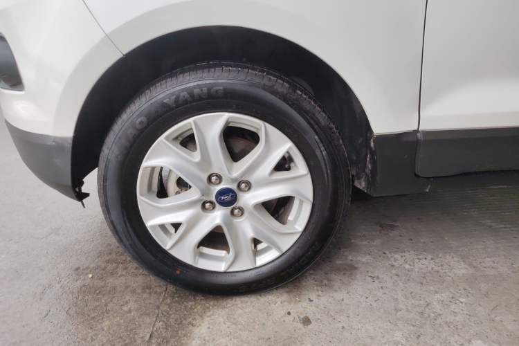 Used Ford EcoSport 2017 1.5L Automatic Trend Model Left Front Wheel Hub