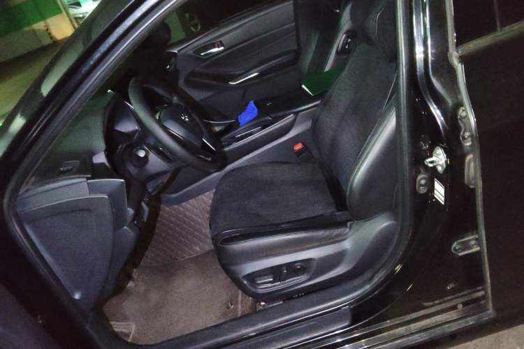 Used Toyota Avalon 2022 2.5L Luxury Edition
