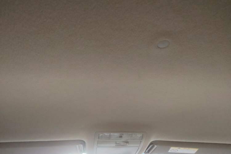 Used Toyota Highlander 2012 2.7L Two-Wheel Drive 7-Seater Elite Edition Headliner