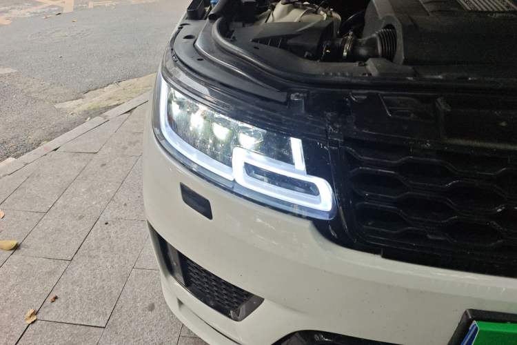 Used Land Rover Range Sport 2014 3.0 SC V6 HSE
