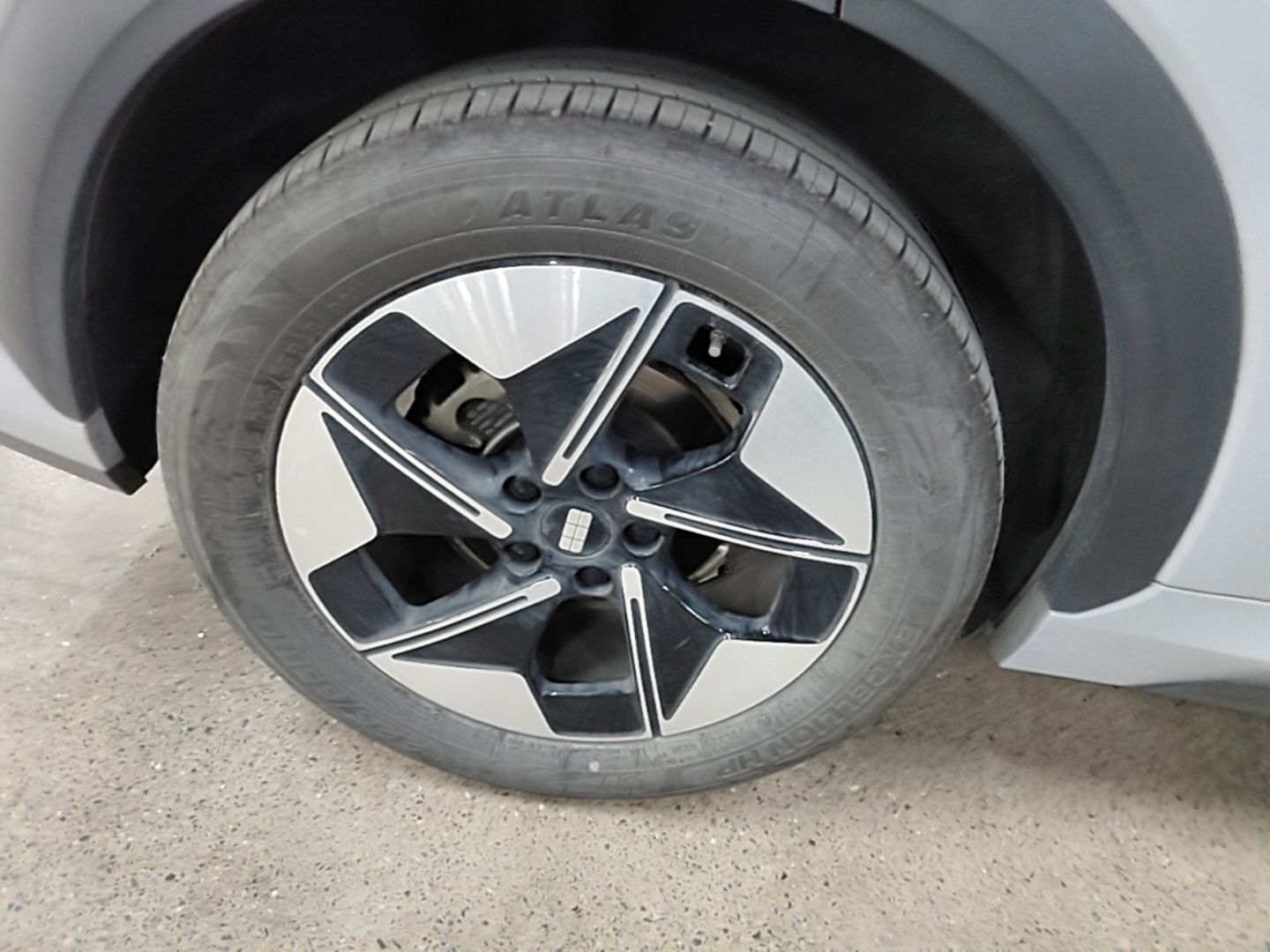 Geely Galaxy E5 2024 530 km Exploration+ Version — снимка 11