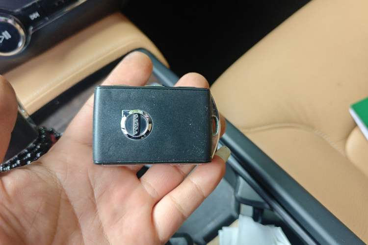 Used Volvo S90 2017 T4 Zhiyuan Edition Vehicle Key