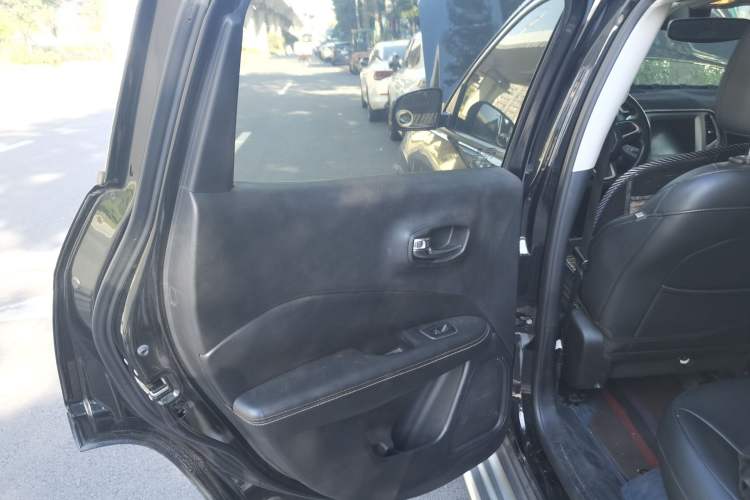 Used Jeep Compass 2017 200T Automatic Family Edition