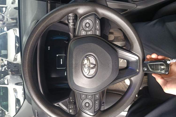 Used Toyota Corolla Cross 2024 2.0L Pioneer Edition Vehicle Key