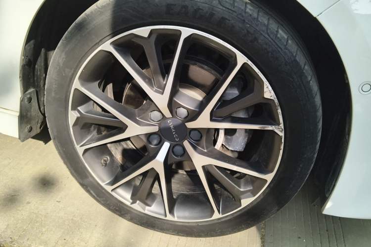 Used Lynk & Co 03 2019 1.5TD DCT JingPro Edition China VI Standard Right Front Wheel Hub