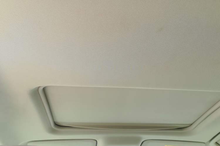 Used Buick GL8 2018 28T Luxury Model China VI Standard Headliner